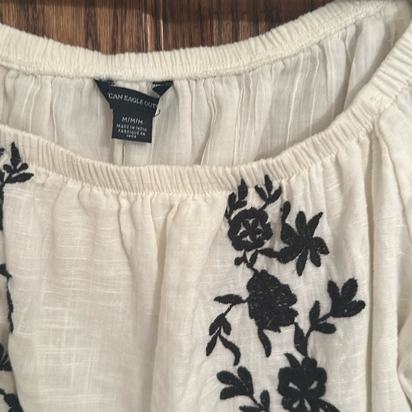 Off the shoulder bubble crop top - Picture 3 of 9